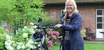 Mit Bischöfen Nora Steen auf Fahrradtour durch Nordschleswig